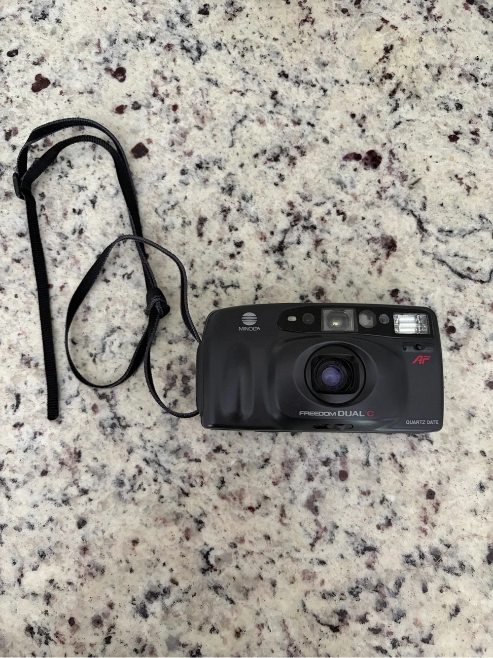 Vintage Minolta Freedom Dual C Quartz Date AF 35mm Film Camera Black Untested